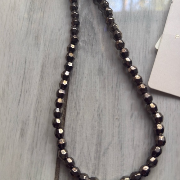 NWT Beaded Mobile Phone Crossbody Bag – Timeless Elegance & Practicality Gray - Picture 3 of 8